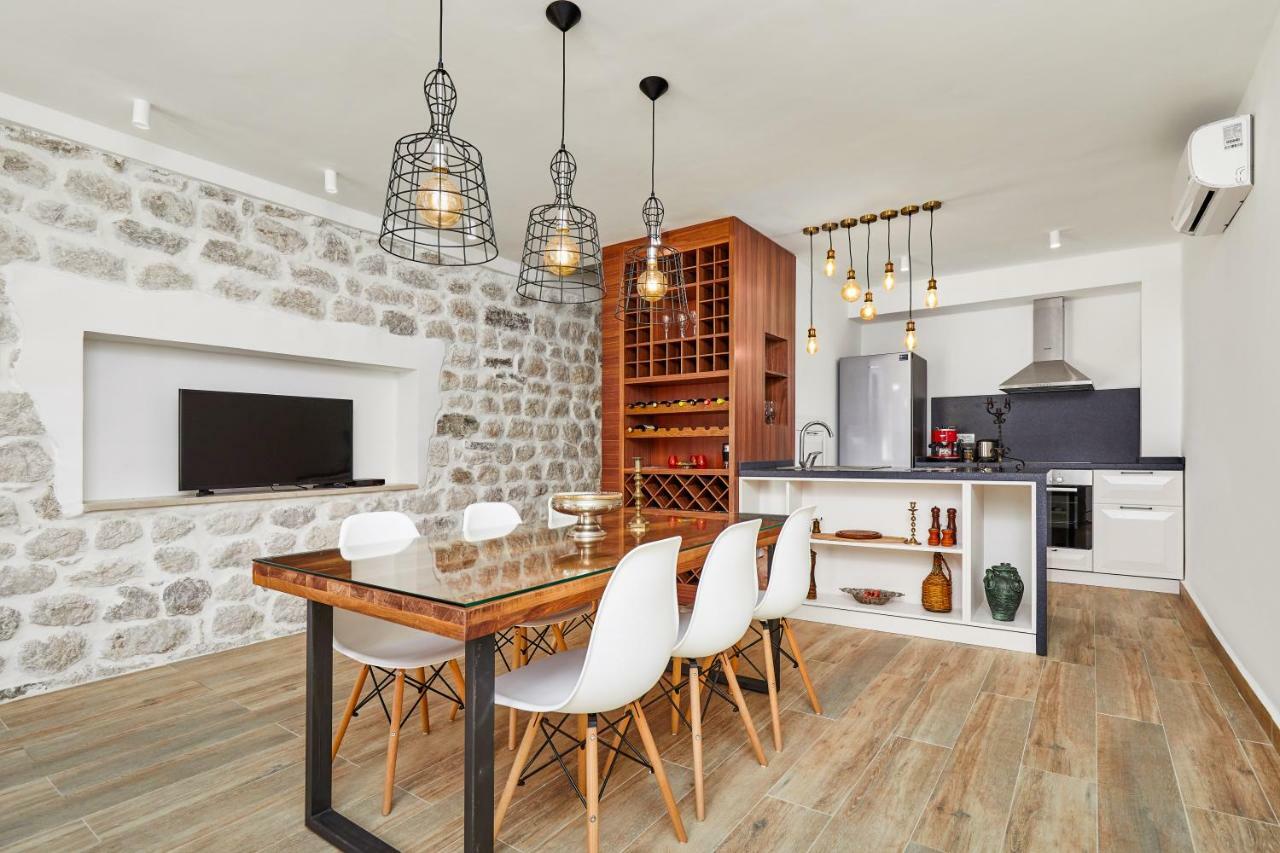 Villa Three Dots By Todorovic Family à Kotor Extérieur photo